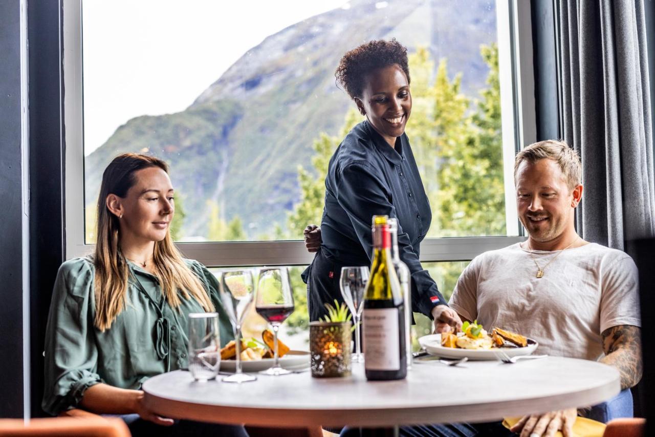 Grand Hotel - By Classic Norway Hotels Åndalsnes المظهر الخارجي الصورة